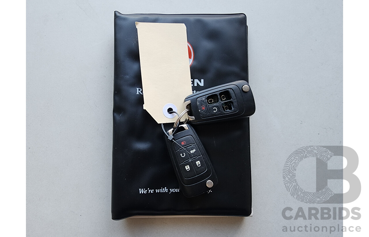 9/2015 Holden Commodore SV6 VF MY15 4d Sedan Green 3.6L