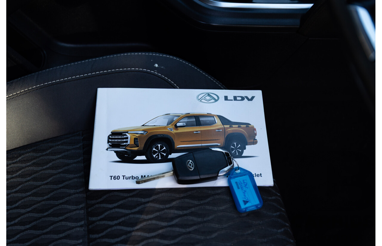 01/2022 Ldv T60 MAX PRO (4x4) 4x4 SK8C Double Cab Utility Blue Turbo Diesel 2.0L