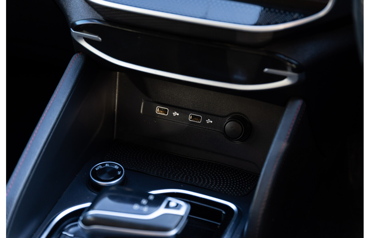 01/2022 Ldv T60 MAX PRO (4x4) 4x4 SK8C Double Cab Utility Blue Turbo Diesel 2.0L