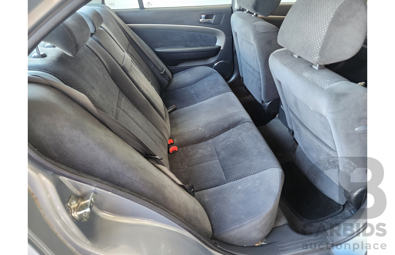 3/2011 Holden Epica CDXi EP MY11 4d Sedan Grey 2.5L