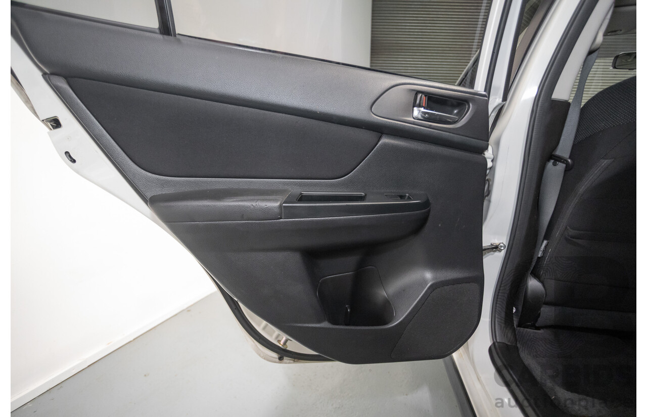 07/2013 Subaru XV 2.0i-L (AWD) MY13 4D Wagon White 2.0L