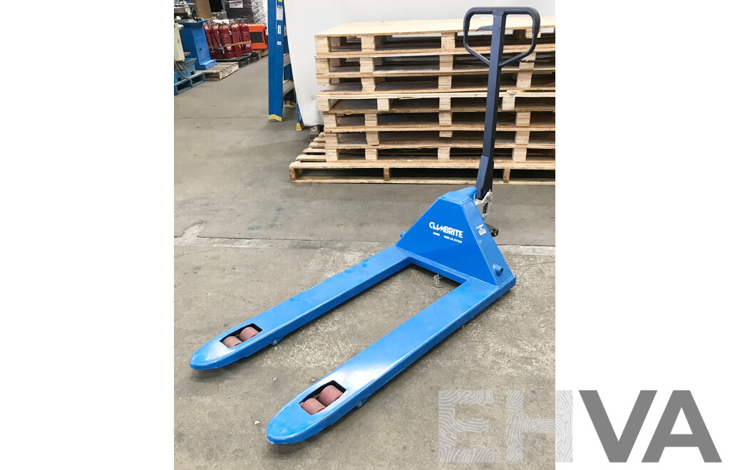 Climbrite (CPJ3000) Professional Quick Lift Pallet Jack