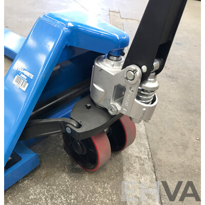 Climbrite (CPJ3000) Professional Quick Lift Pallet Jack