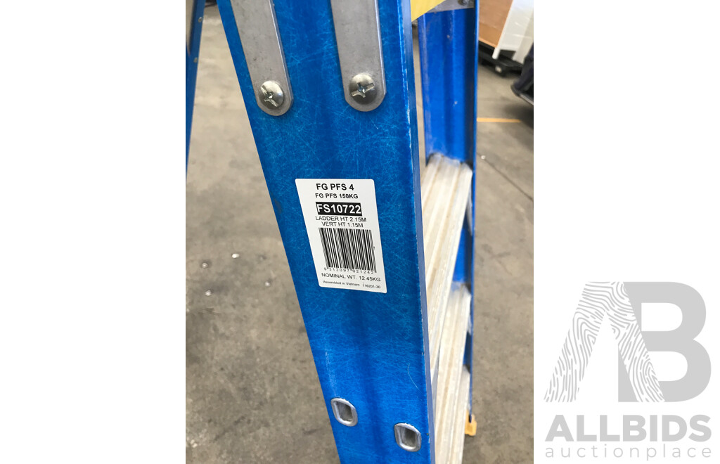 Bailey (FS10722) 4 Step 1.15m Pro Fibreglass Ladder