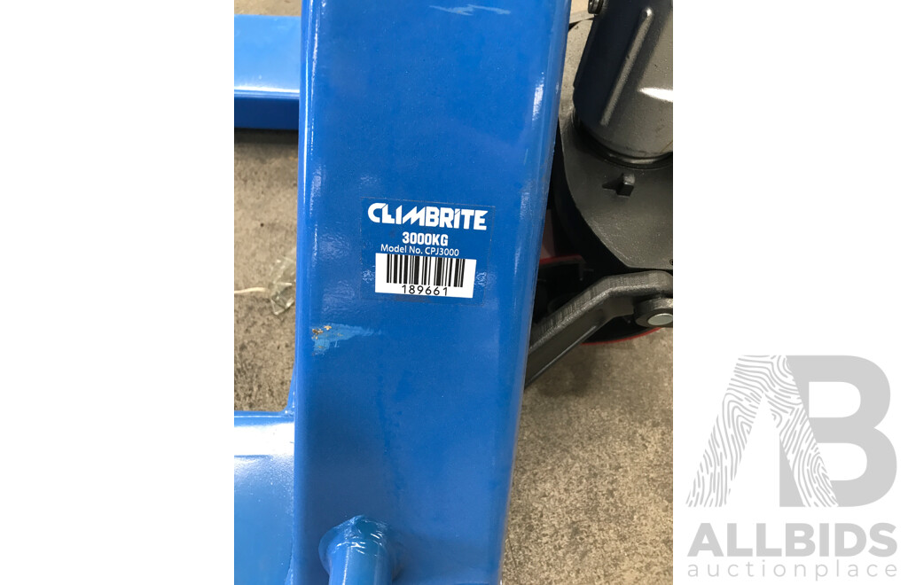 Climbrite (CPJ3000) Professional Quick Lift Pallet Jack