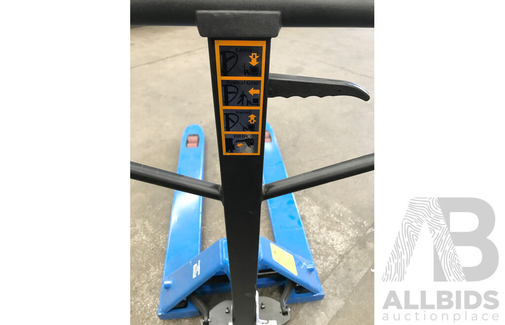 Climbrite (CPJ3000) Professional Quick Lift Pallet Jack