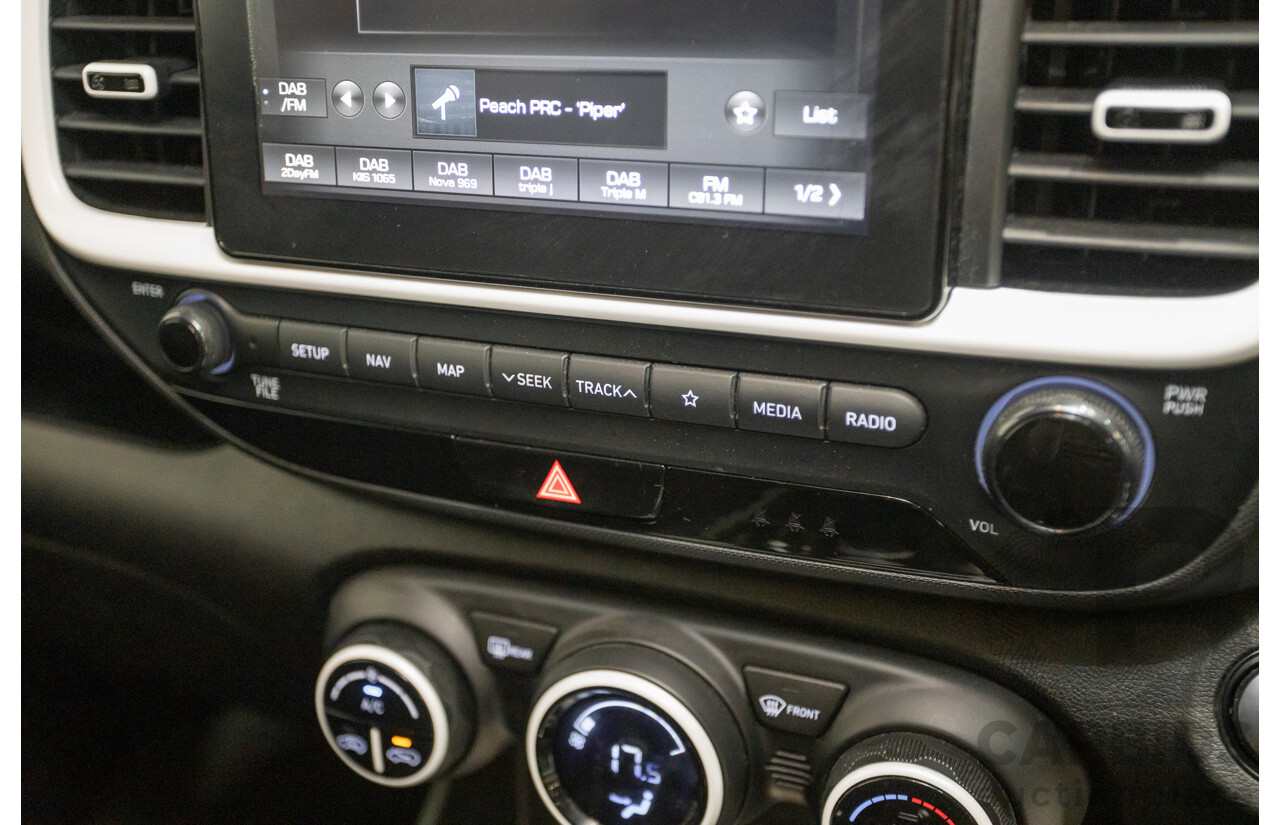 08/2020 Hyundai Venue Elite QX.2 MY20 4D Wagon Black Metallic 1.6L