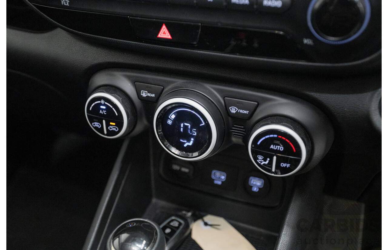 08/2020 Hyundai Venue Elite QX.2 MY20 4D Wagon Black Metallic 1.6L