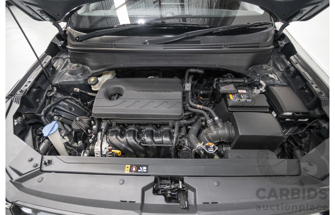 08/2020 Hyundai Venue Elite QX.2 MY20 4D Wagon Black Metallic 1.6L