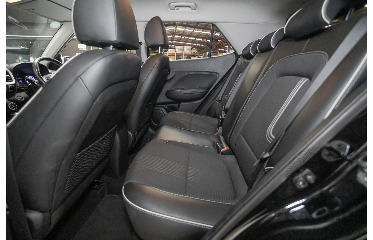 8/2020 Hyundai Venue Elite QX.2 MY20 4d Wagon Black Metallic 1.6L