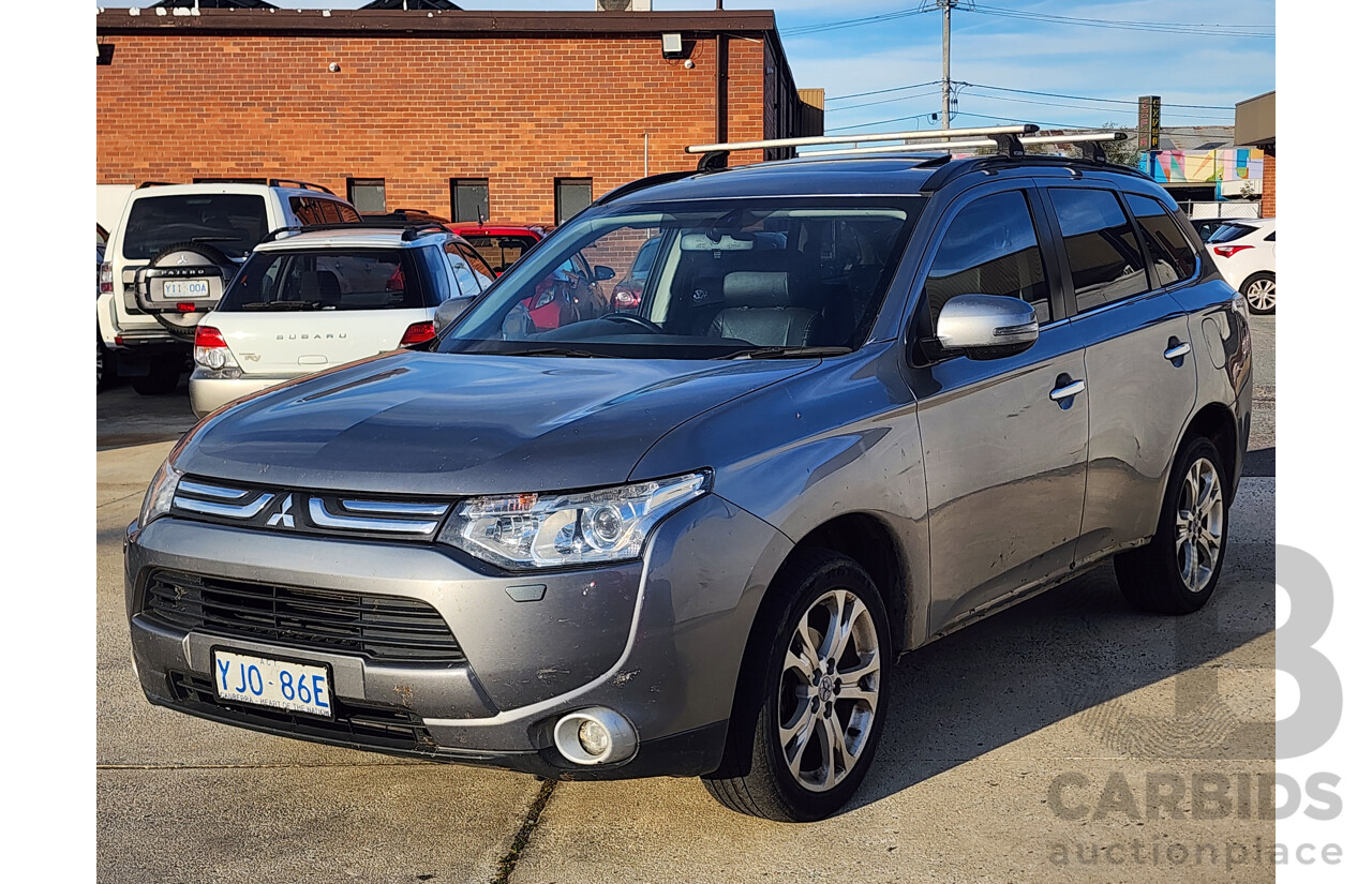 12/2013 Mitsubishi Outlander Aspire (4x4) ZJ MY14 4d Wagon Grey 2.3L