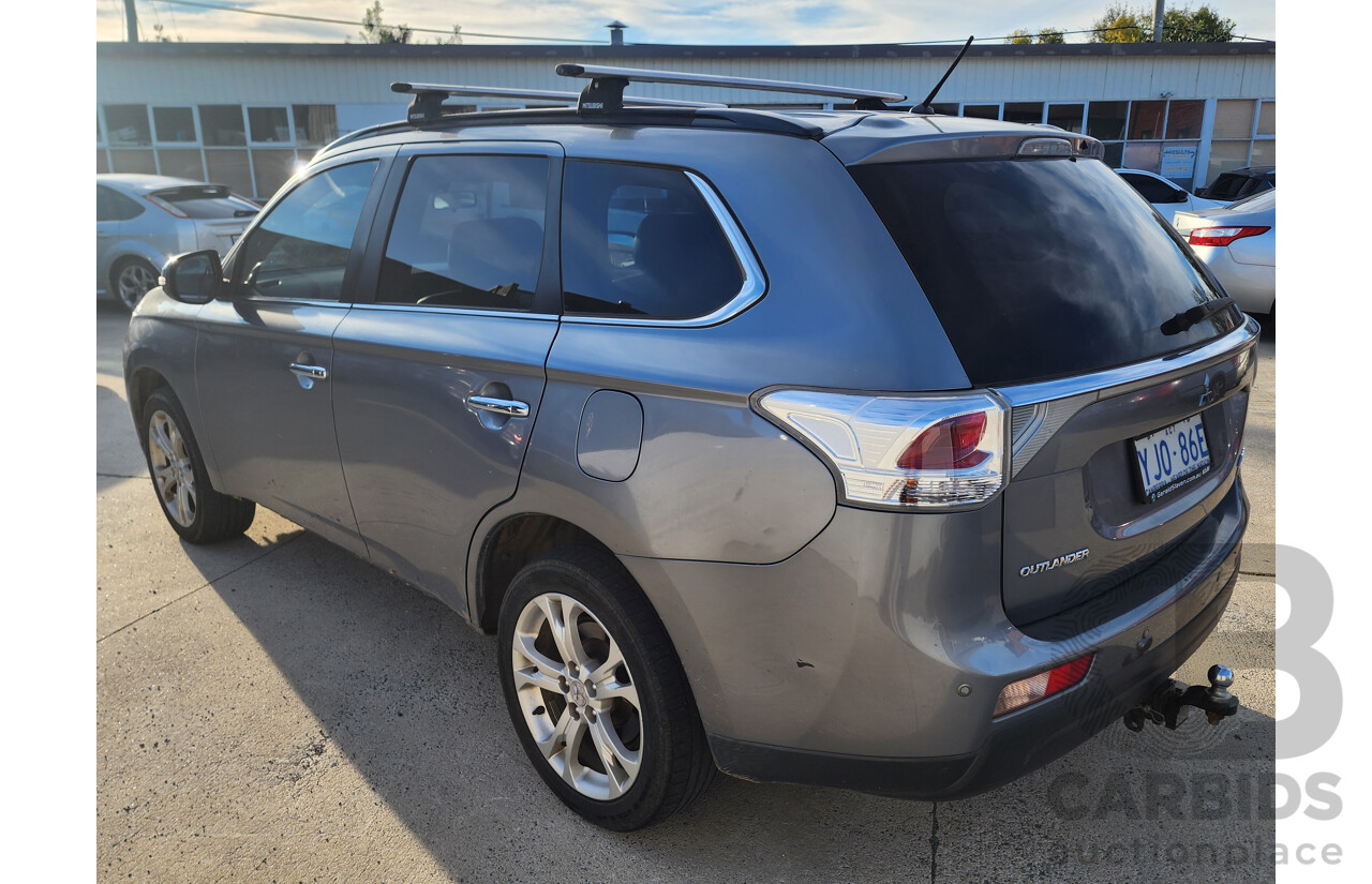 12/2013 Mitsubishi Outlander Aspire (4x4) ZJ MY14 4d Wagon Grey 2.3L