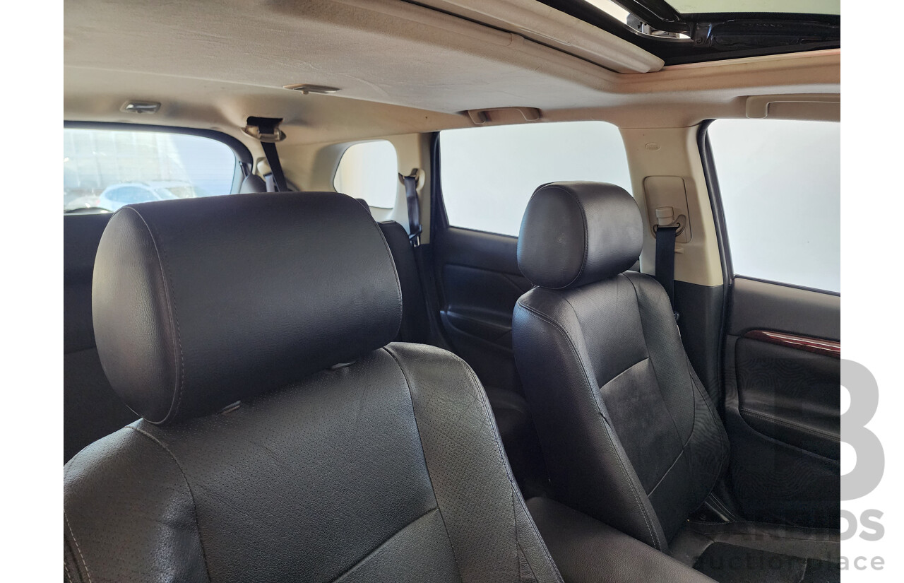 12/2013 Mitsubishi Outlander Aspire (4x4) ZJ MY14 4d Wagon Grey 2.3L