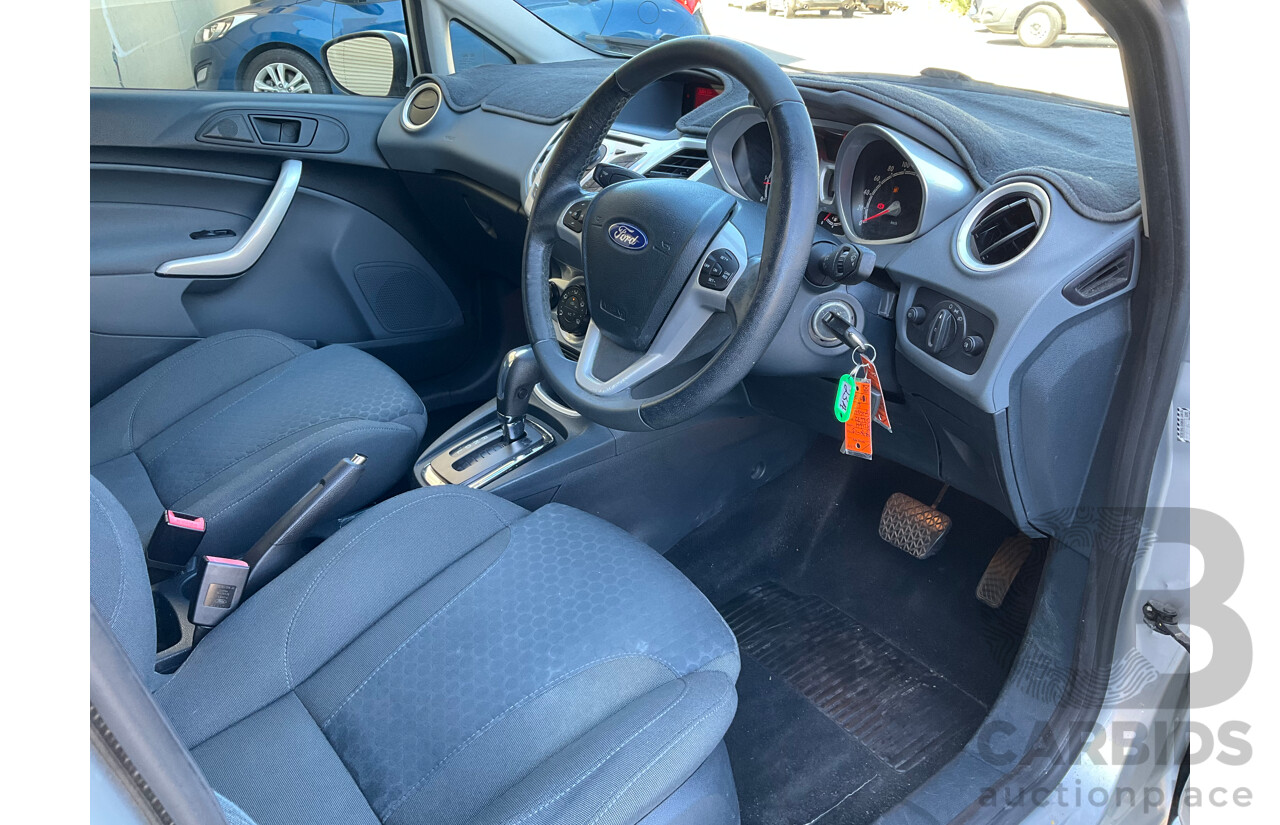 2/2013 Ford Fiesta Zetec WT 5d Hatchback Silver 1.6L