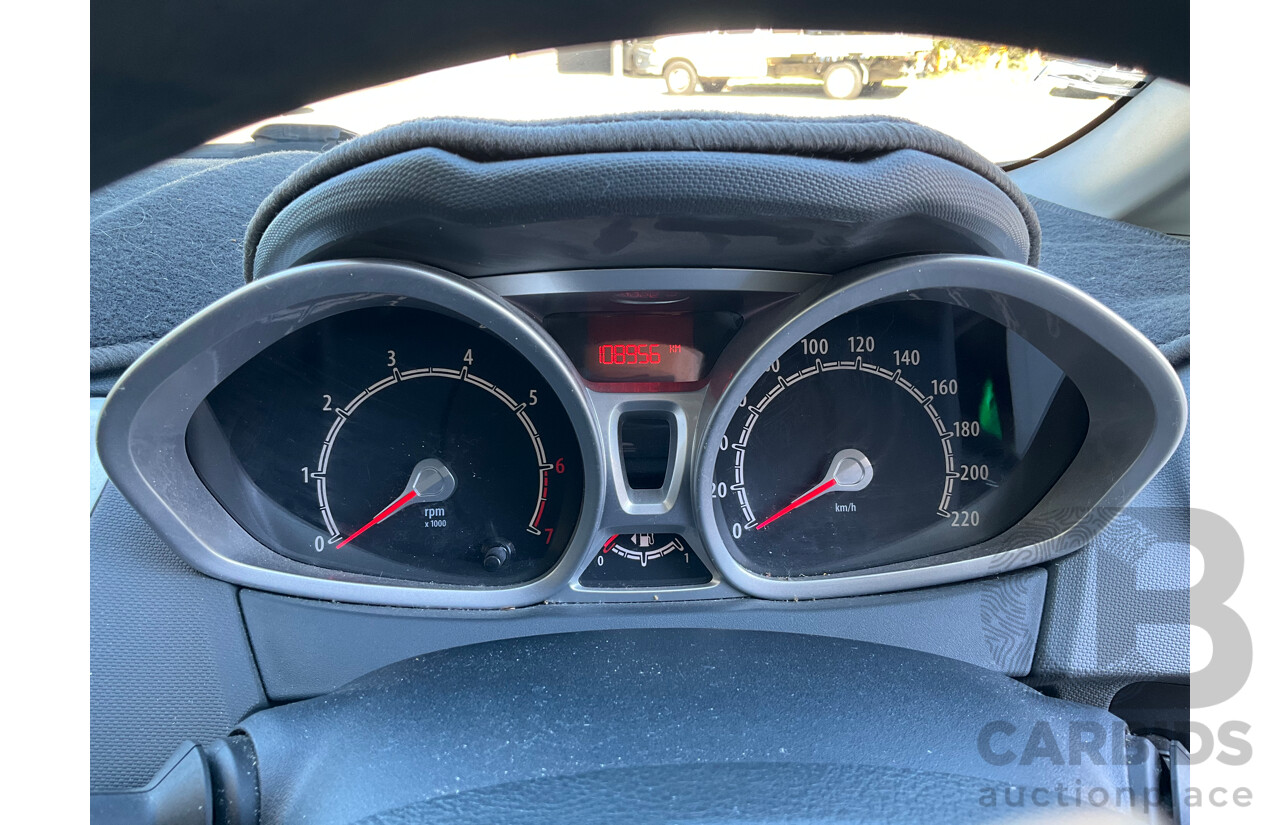 2/2013 Ford Fiesta Zetec WT 5d Hatchback Silver 1.6L