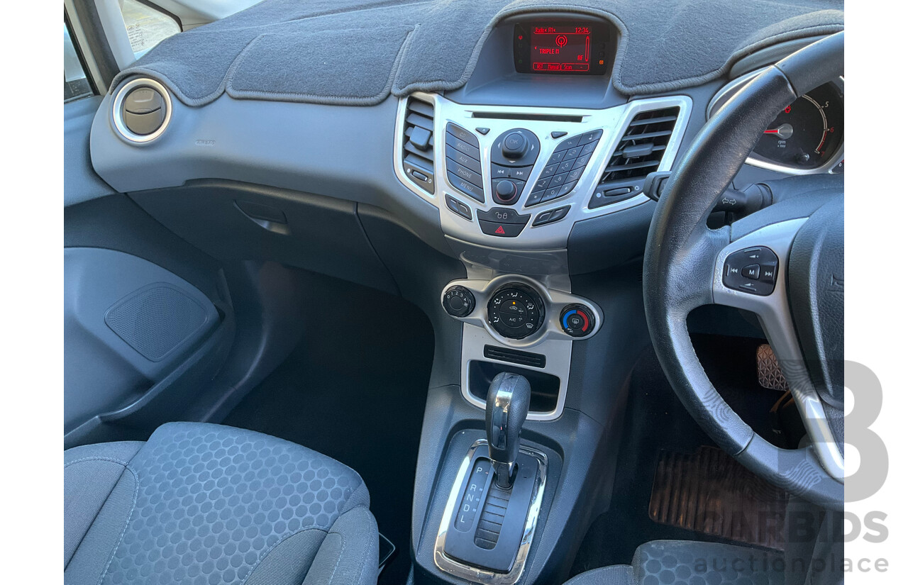 2/2013 Ford Fiesta Zetec WT 5d Hatchback Silver 1.6L