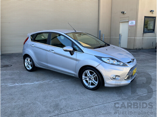 2/2013 Ford Fiesta Zetec WT 5d Hatchback Silver 1.6L