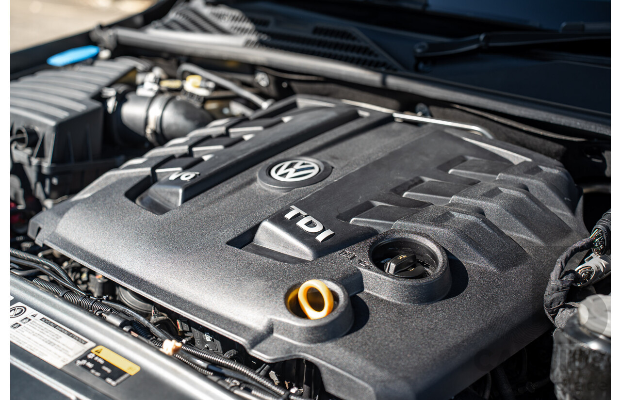 12/2017 Volkswagen Amarok V6 TDI 550 Highline (4x4) 2H MY18 Dual Cab Utility Grey 3.0L