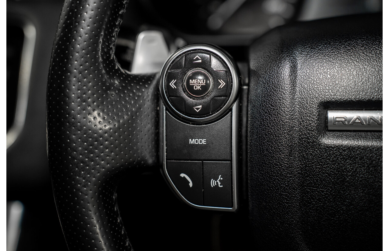 11/2015 Land Rover Range Rover Sport 3.0 TdV6 SE (AWD) LW MY15 4d Wagon Santorini Black Metallic Turbo Diesel V6 3.0L