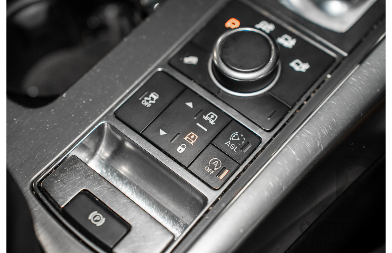 11/2015 Land Rover Range Rover Sport 3.0 TdV6 SE (AWD) LW MY15 4d Wagon Santorini Black Metallic Turbo Diesel V6 3.0L