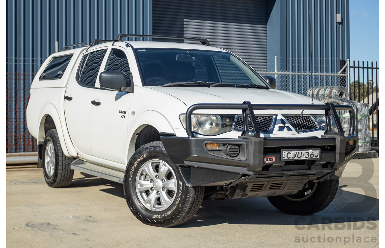02/2013 Mitsubishi Triton GL-R (4x4) MN MY12 Double Cab Utility White Turbo Diesel 2.5L
