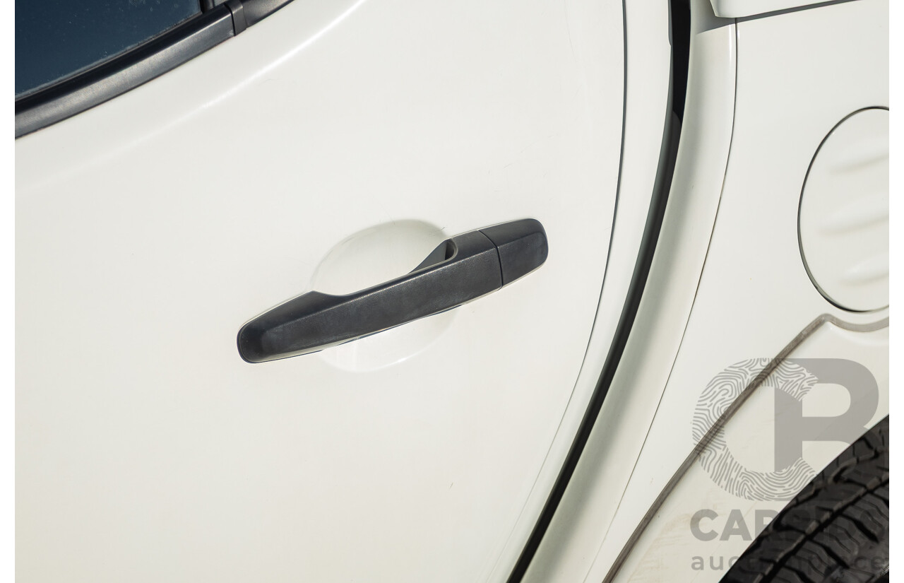 02/2013 Mitsubishi Triton GL-R (4x4) MN MY12 Double Cab Utility White Turbo Diesel 2.5L