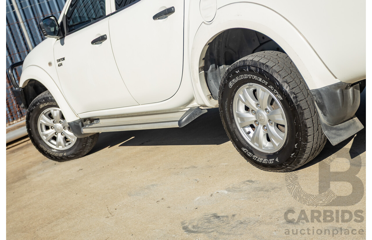 02/2013 Mitsubishi Triton GL-R (4x4) MN MY12 Double Cab Utility White Turbo Diesel 2.5L