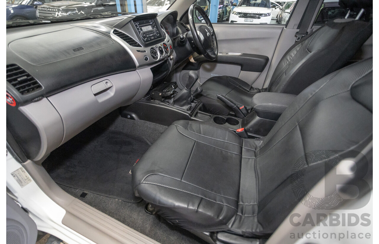 02/2013 Mitsubishi Triton GL-R (4x4) MN MY12 Double Cab Utility White Turbo Diesel 2.5L