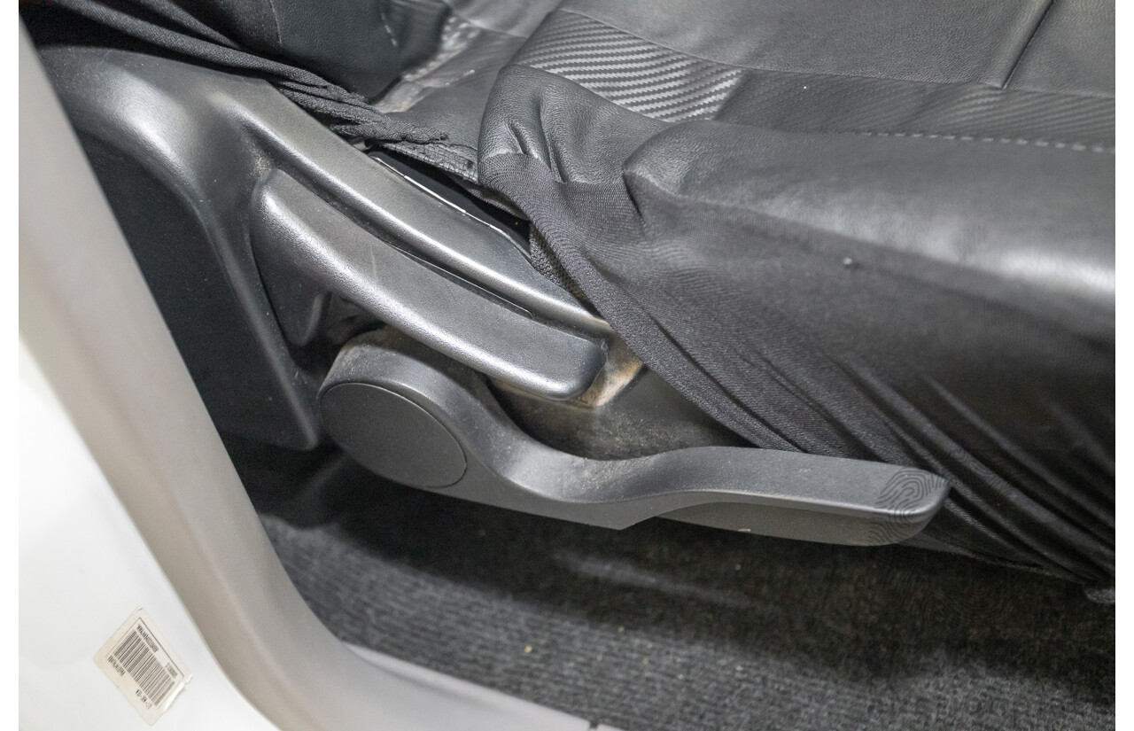 02/2013 Mitsubishi Triton GL-R (4x4) MN MY12 Double Cab Utility White Turbo Diesel 2.5L