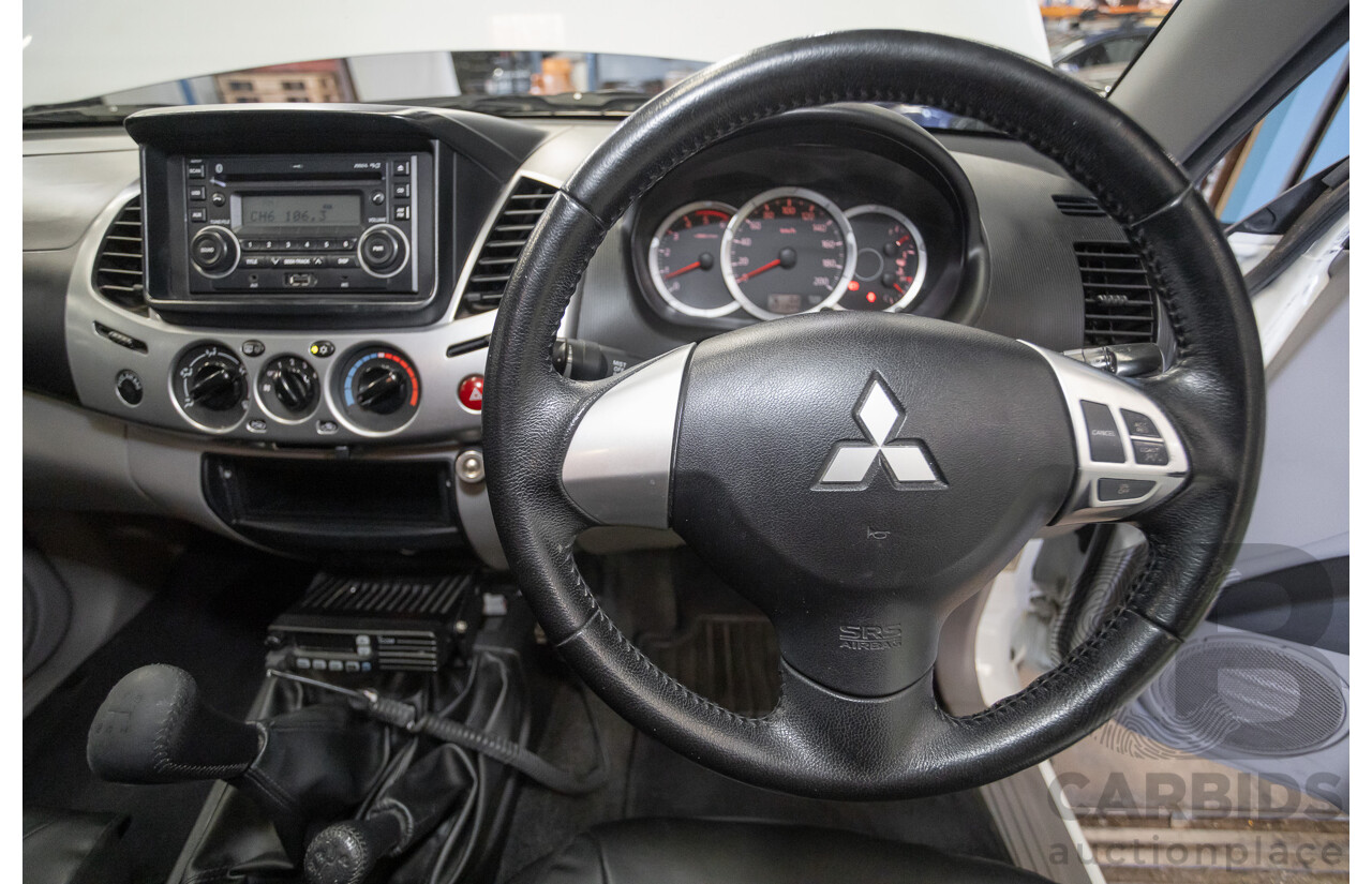 02/2013 Mitsubishi Triton GL-R (4x4) MN MY12 Double Cab Utility White Turbo Diesel 2.5L