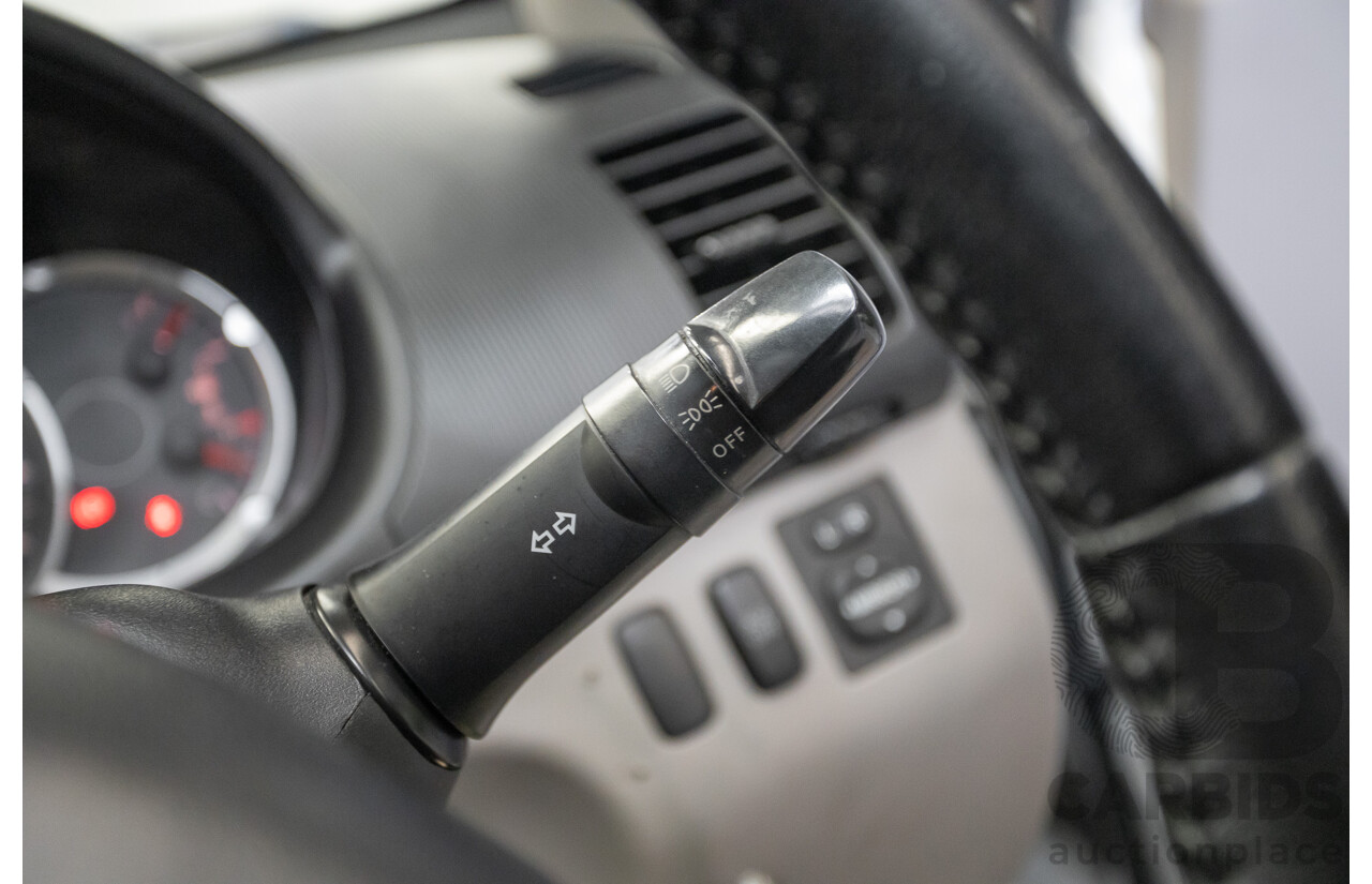 02/2013 Mitsubishi Triton GL-R (4x4) MN MY12 Double Cab Utility White Turbo Diesel 2.5L