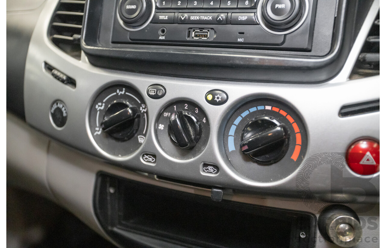 02/2013 Mitsubishi Triton GL-R (4x4) MN MY12 Double Cab Utility White Turbo Diesel 2.5L