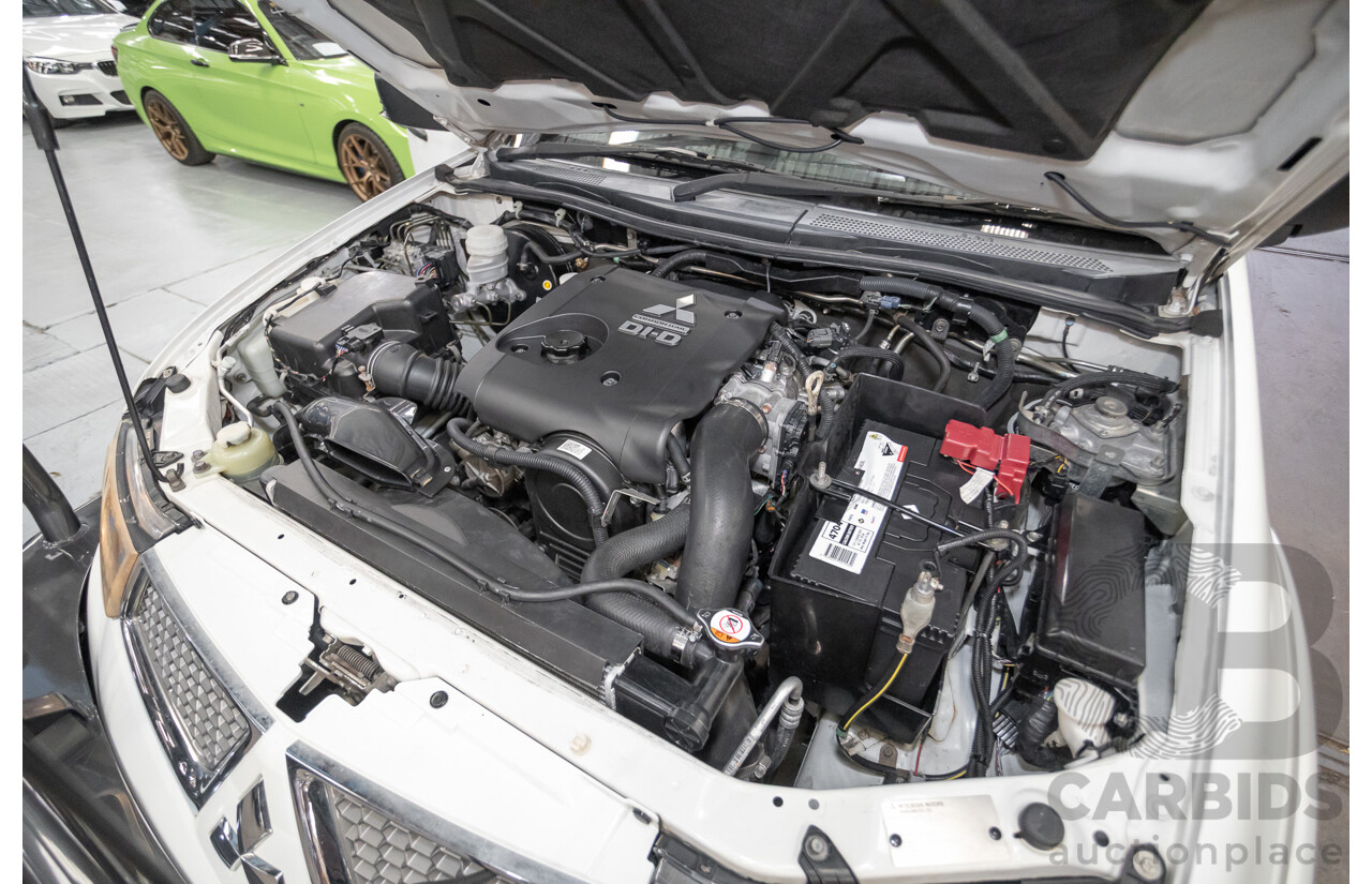 02/2013 Mitsubishi Triton GL-R (4x4) MN MY12 Double Cab Utility White Turbo Diesel 2.5L