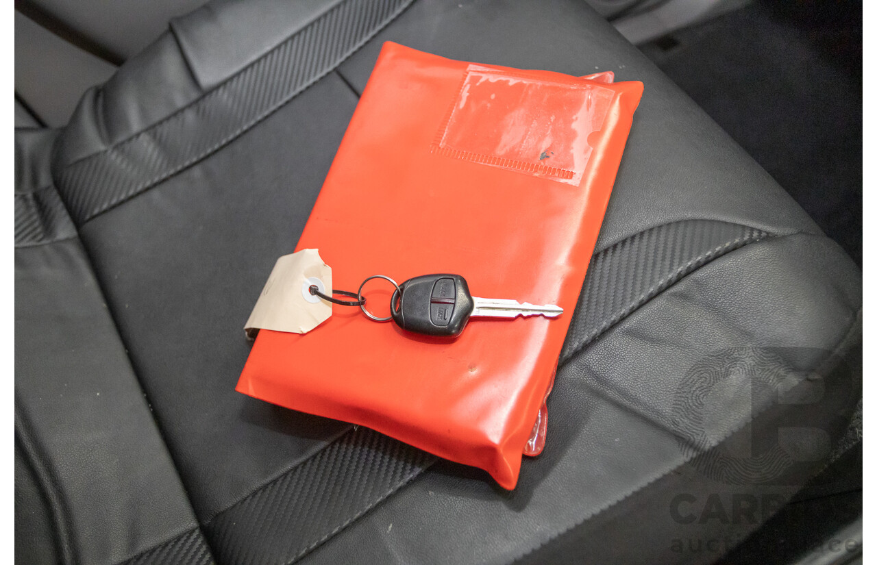 02/2013 Mitsubishi Triton GL-R (4x4) MN MY12 Double Cab Utility White Turbo Diesel 2.5L