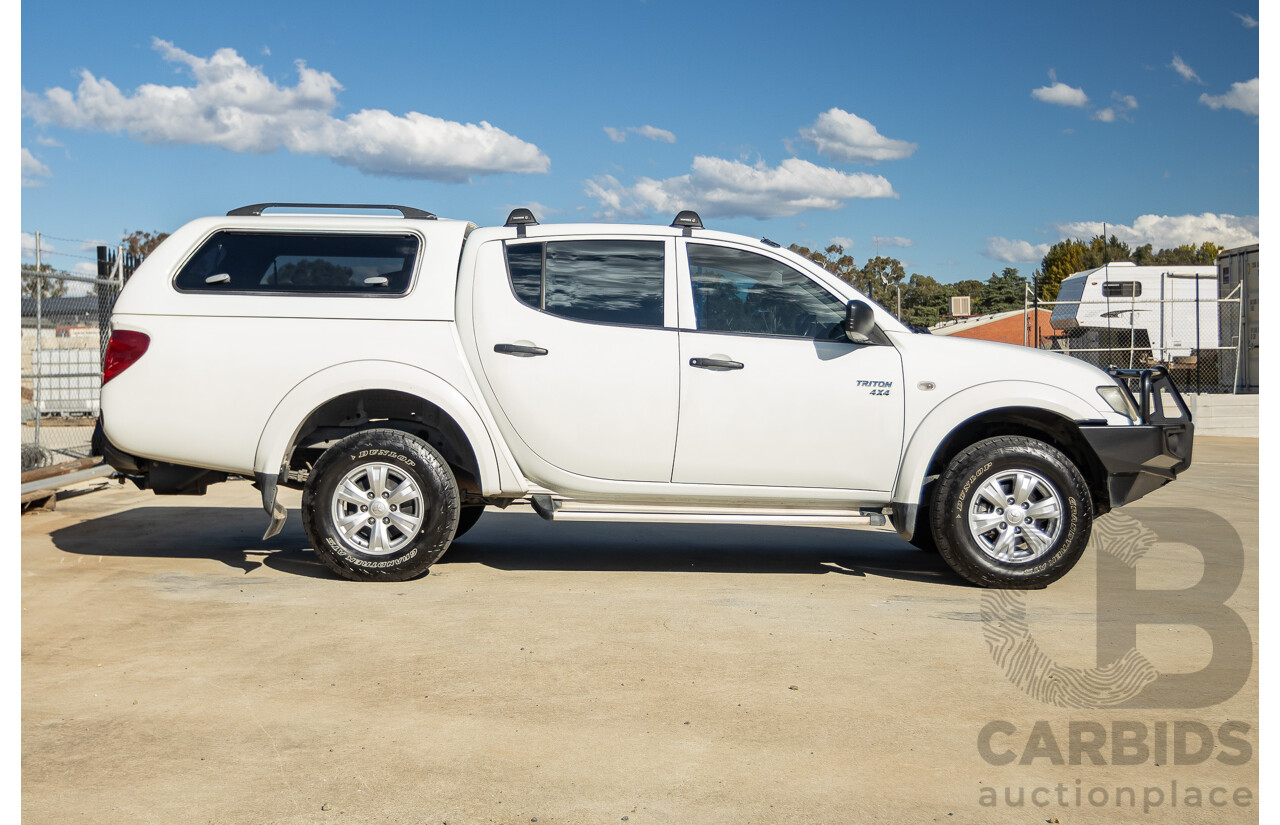 02/2013 Mitsubishi Triton GL-R (4x4) MN MY12 Double Cab Utility White Turbo Diesel 2.5L