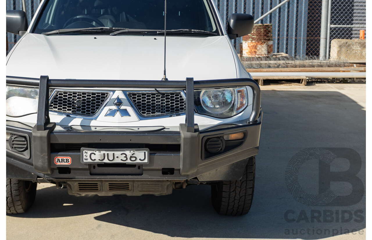 02/2013 Mitsubishi Triton GL-R (4x4) MN MY12 Double Cab Utility White Turbo Diesel 2.5L