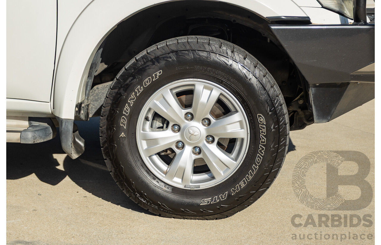 02/2013 Mitsubishi Triton GL-R (4x4) MN MY12 Double Cab Utility White Turbo Diesel 2.5L