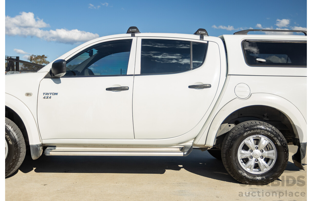 02/2013 Mitsubishi Triton GL-R (4x4) MN MY12 Double Cab Utility White Turbo Diesel 2.5L