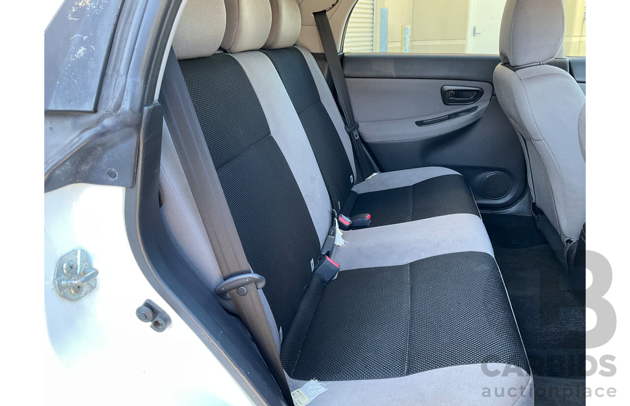 11/2005 Subaru Impreza 2.0i (AWD) MY06 5d Hatchback White 2.0L