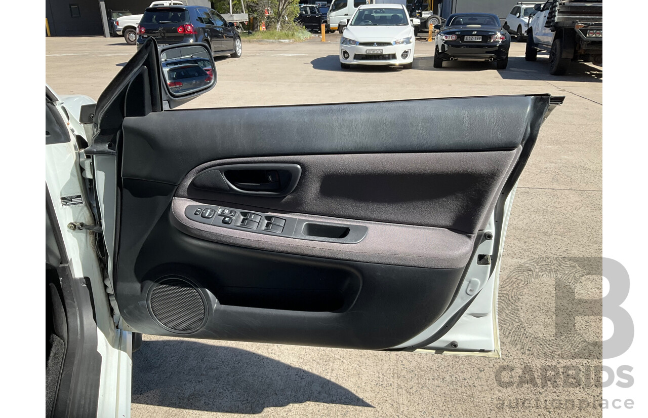 11/2005 Subaru Impreza 2.0i (AWD) MY06 5d Hatchback White 2.0L