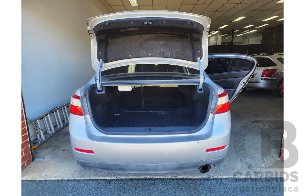 12/2011 Renault Latitude 2.0 dCi LUXE X43 4d Sedan Silver 2.0L