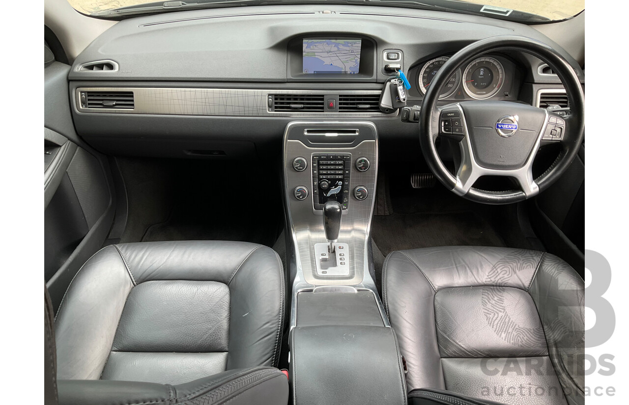 2/2012 Volvo Xc70 3.2 Teknik BZ MY12 4d Wagon Black V6 3.2L