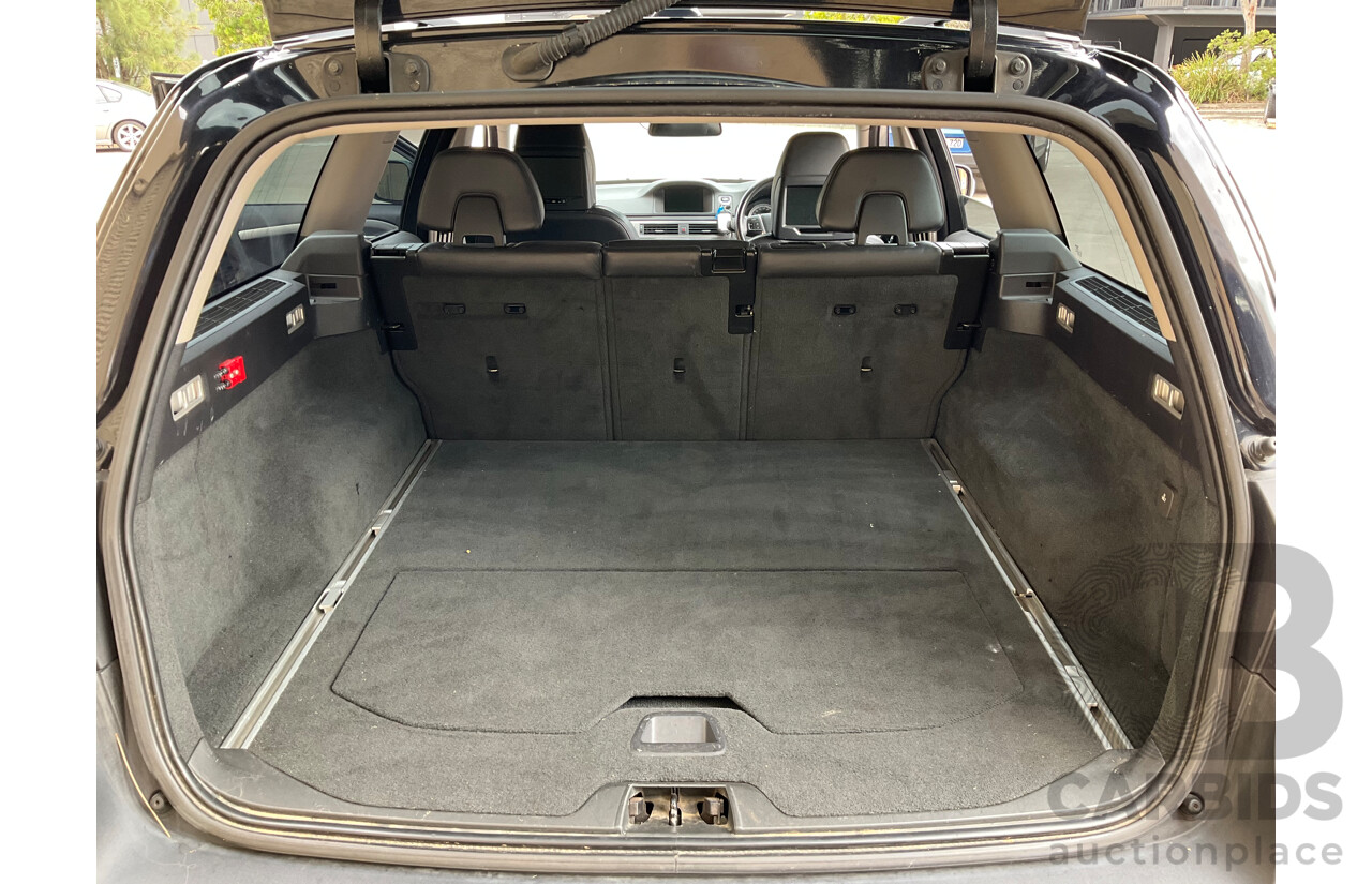 2/2012 Volvo Xc70 3.2 Teknik BZ MY12 4d Wagon Black V6 3.2L