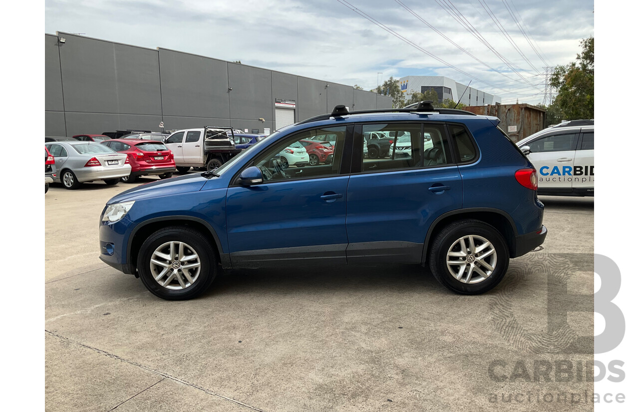 10/2009 Volkswagen Tiguan 103 TDI (AWD) 5NC MY09 4d Wagon Blue Turbo Diesel 2.0L