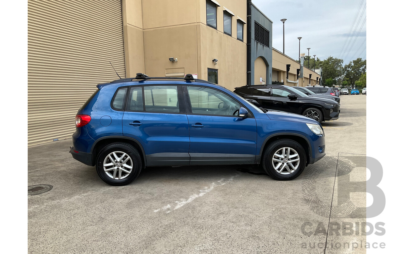 10/2009 Volkswagen Tiguan 103 TDI (AWD) 5NC MY09 4d Wagon Blue Turbo Diesel 2.0L