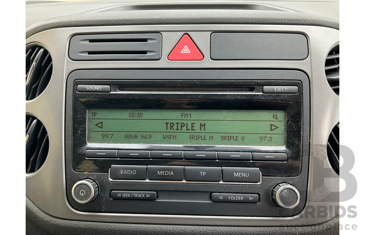 10/2009 Volkswagen Tiguan 103 TDI (AWD) 5NC MY09 4d Wagon Blue Turbo Diesel 2.0L