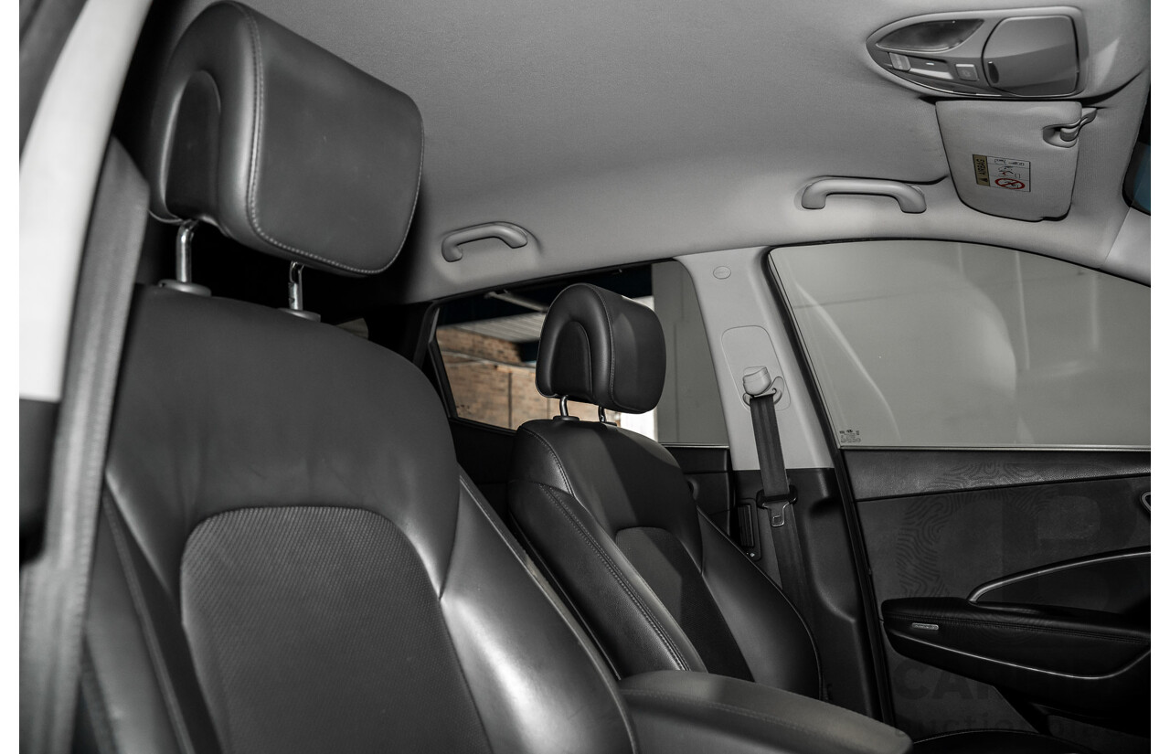 12/2015 Hyundai Santa Fe Elite CRDi (4x4) DM MY15 4d Wagon Sleek Silver Metallic Turbo Diesel 2.2L