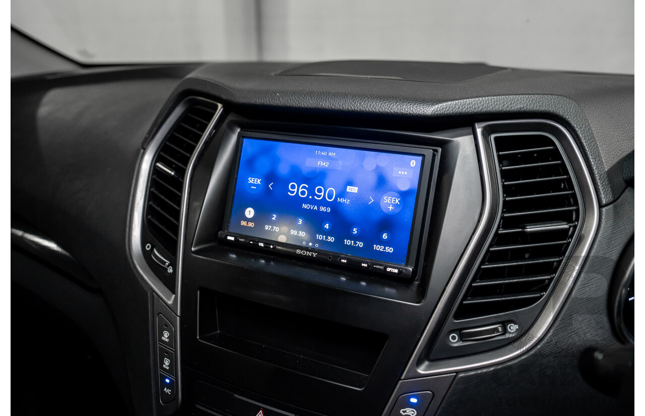 12/2015 Hyundai Santa Fe Elite CRDi (4x4) DM MY15 4d Wagon Sleek Silver Metallic Turbo Diesel 2.2L