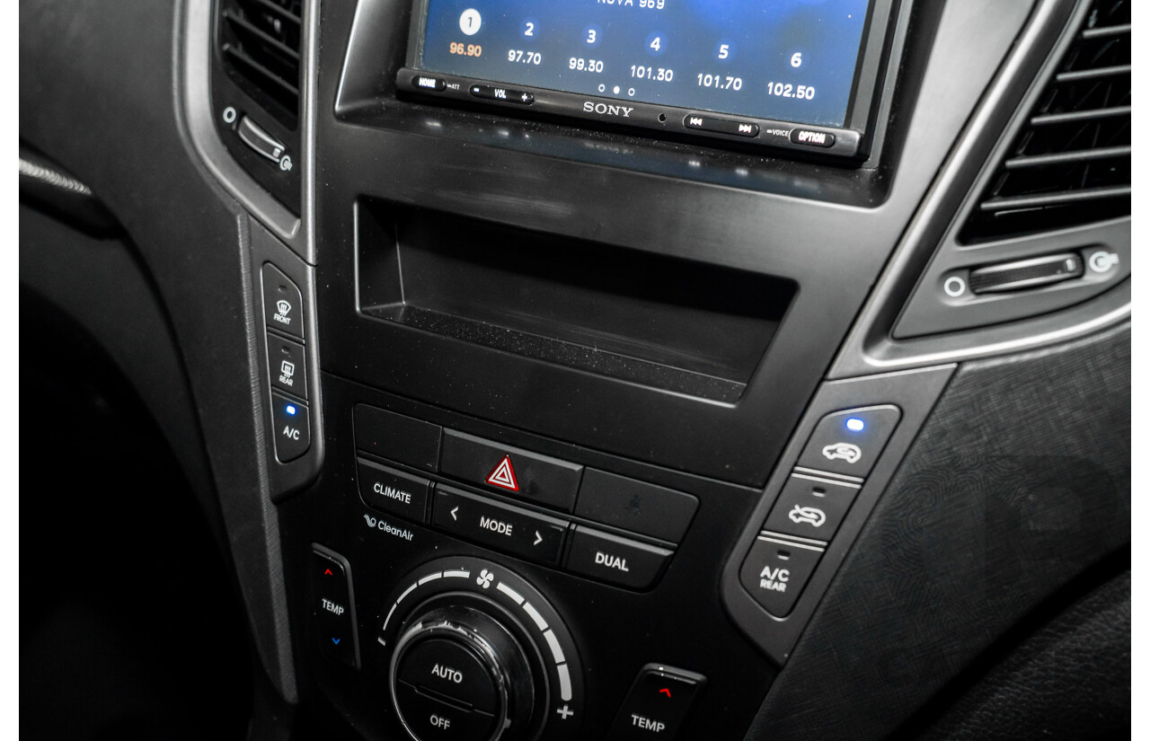 12/2015 Hyundai Santa Fe Elite CRDi (4x4) DM MY15 4d Wagon Sleek Silver Metallic Turbo Diesel 2.2L