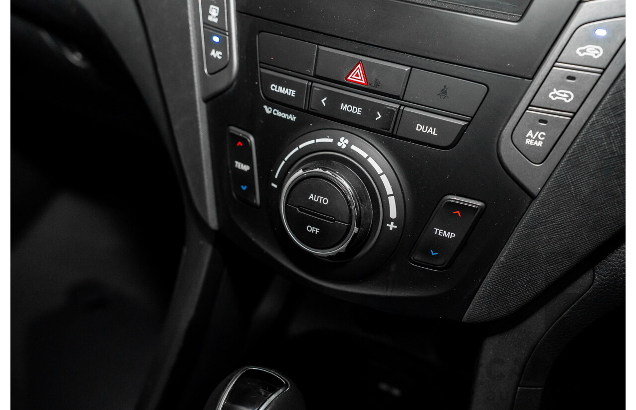 12/2015 Hyundai Santa Fe Elite CRDi (4x4) DM MY15 4d Wagon Sleek Silver Metallic Turbo Diesel 2.2L